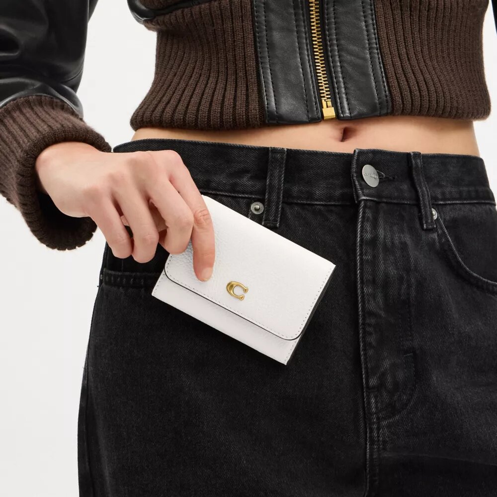 Essential Flap Card Case